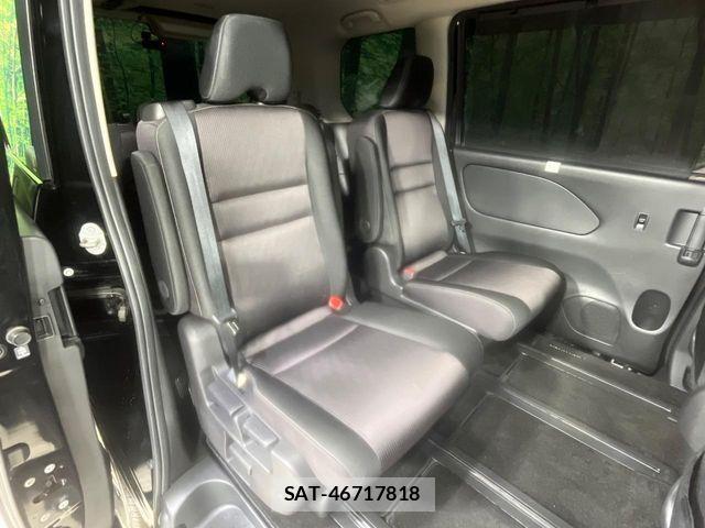 Nissan SERENA 2018-04 8781946-8