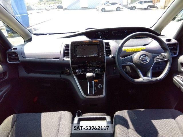 Nissan SERENA 2017-08 8781957-1