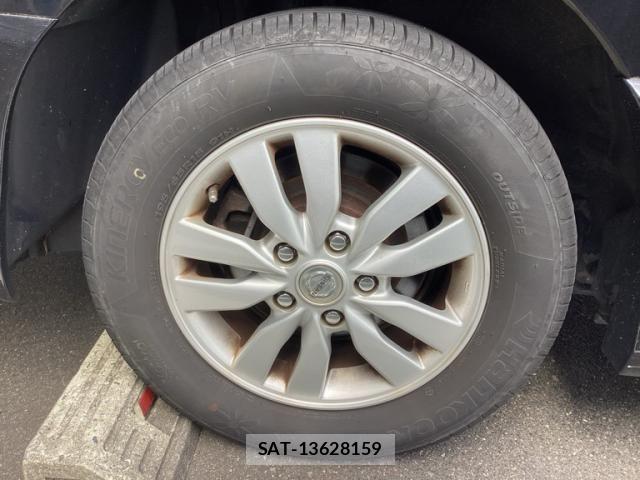 Nissan SERENA 2016-01 8781965-9