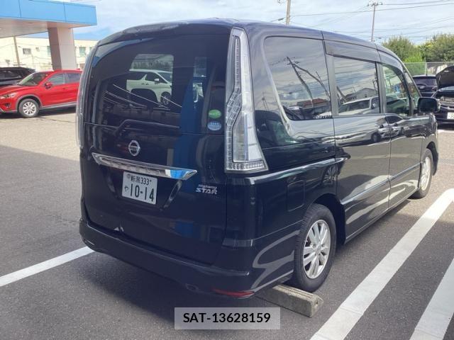 Nissan SERENA 2016-01 8781965-2