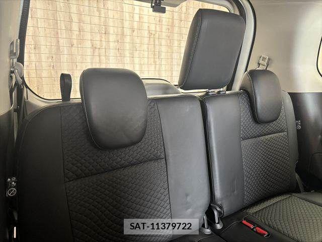 Nissan SERENA 2018-10 8781948-10