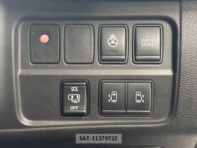 Nissan SERENA 2018-10 8781948-7