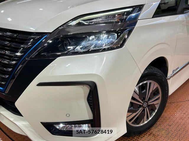 Nissan SERENA 2020-12 8781940-12