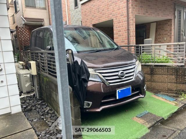 Nissan SERENA 2016-01 8781960-1