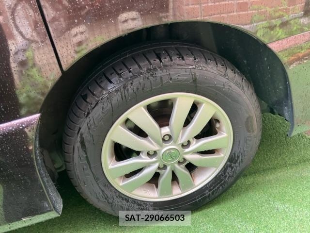 Nissan SERENA 2016-01 8781960-4