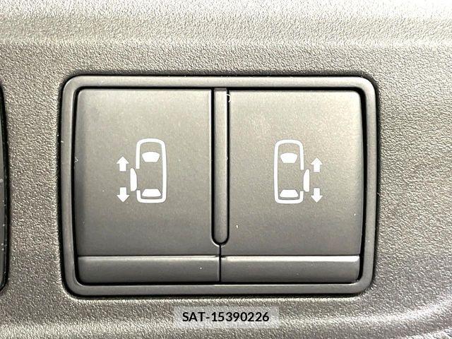 Nissan SERENA 2020-02 8781939-3
