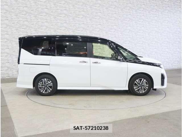 Nissan SERENA 2024-03 8781935-13