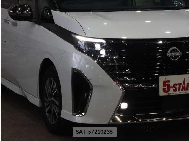 Nissan SERENA 2024-03 8781935-15
