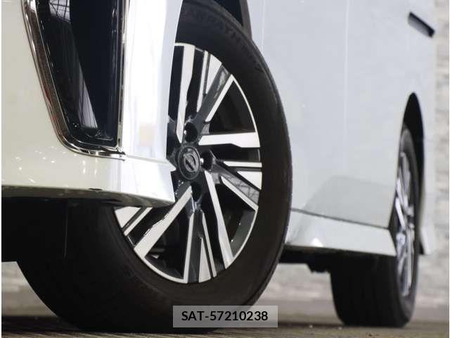 Nissan SERENA 2024-03 8781935-18