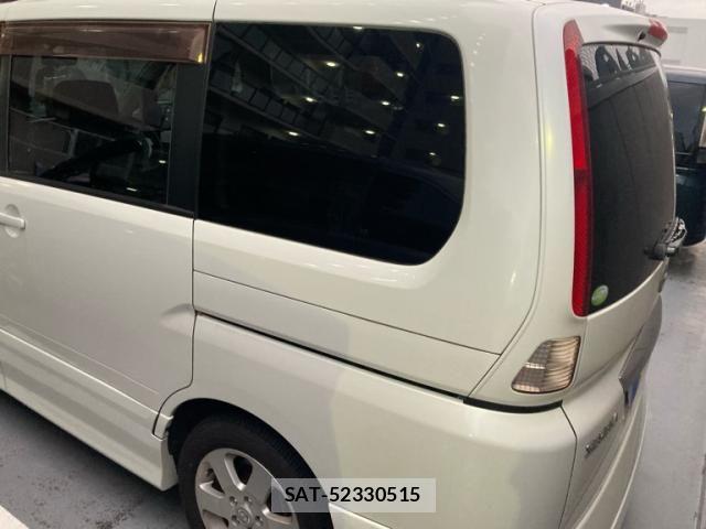 Nissan SERENA 2009-04 8781967-3