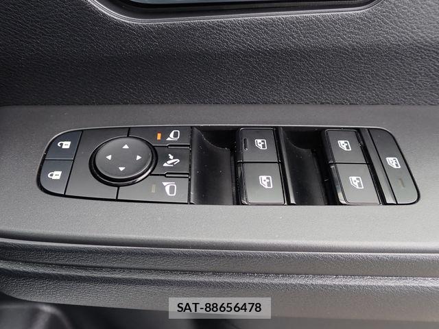 Nissan SERENA 2024-04 8781944-13