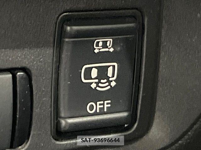 Nissan SERENA 2024-04 8781934-6