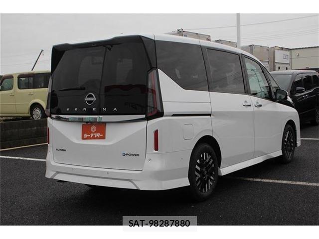 Nissan SERENA 2026-01 8781932-13