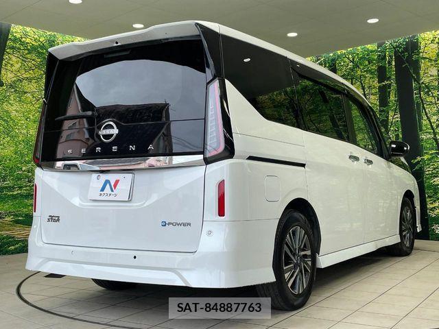 Nissan SERENA 2023-06 8781938-16