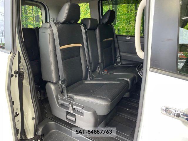 Nissan SERENA 2023-06 8781938-8