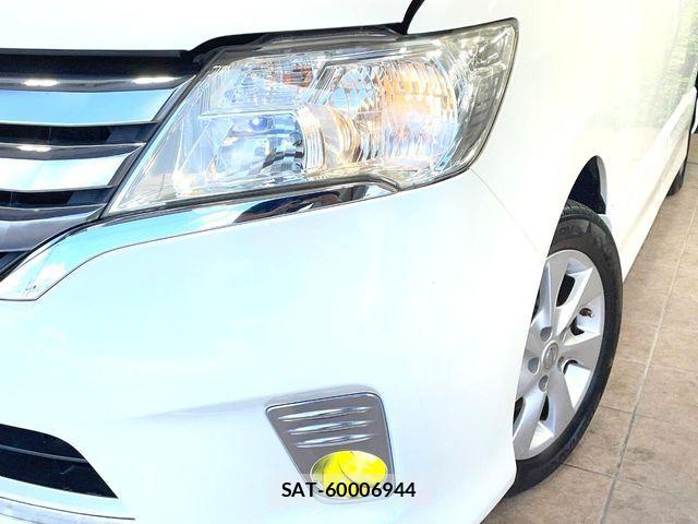 Nissan SERENA 2011-11 8781959-12