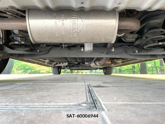 Nissan SERENA 2011-11 8781959-19