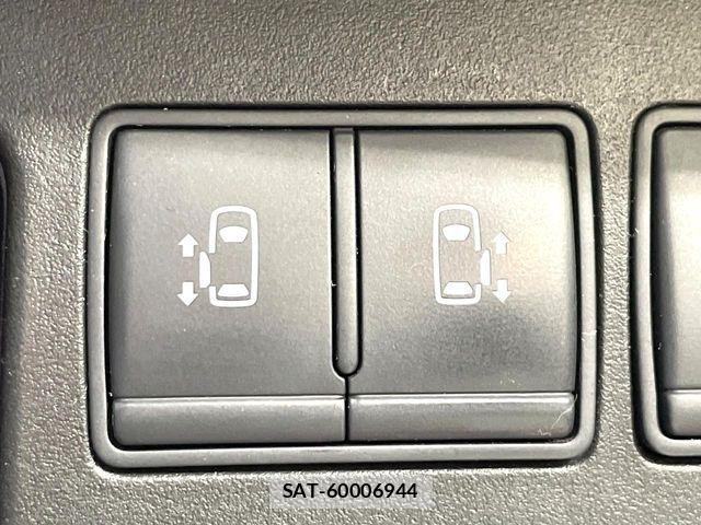 Nissan SERENA 2011-11 8781959-2