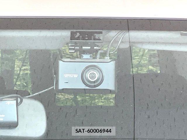 Nissan SERENA 2011-11 8781959-5