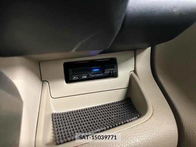 Nissan SERENA 2010-08 8781963-16