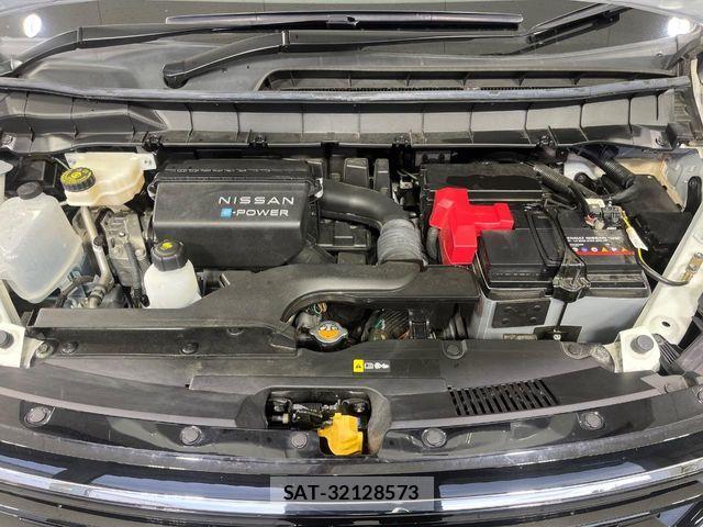 Nissan SERENA 2023-08 8781937-18