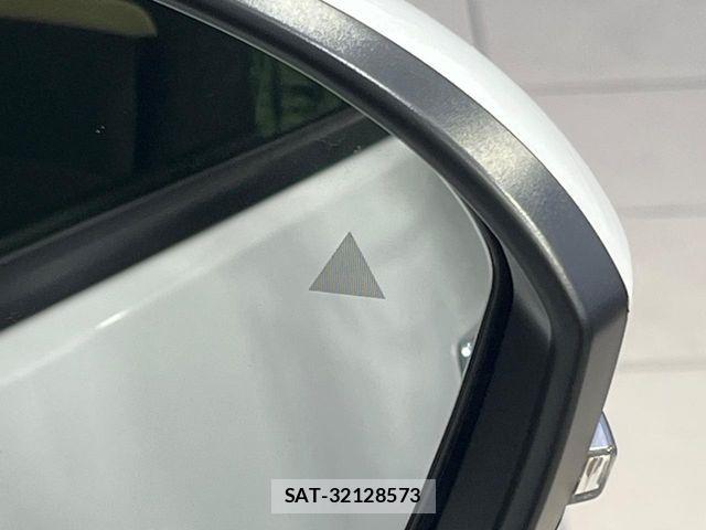 Nissan SERENA 2023-08 8781937-6