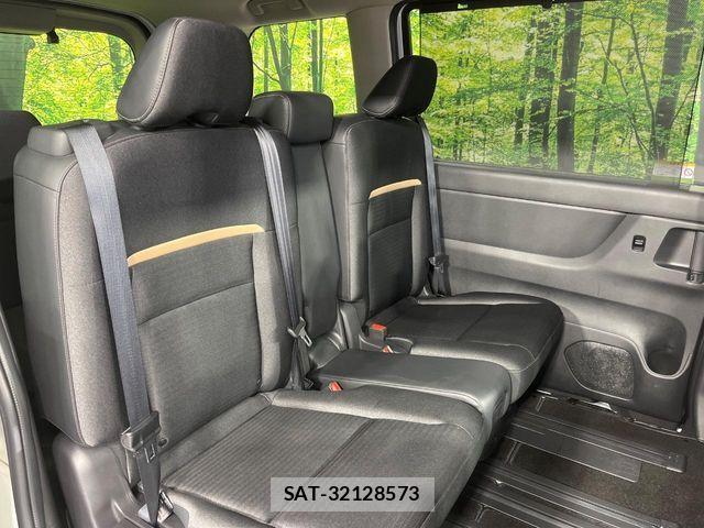 Nissan SERENA 2023-08 8781937-8