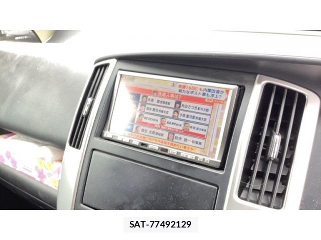 Nissan SERENA 2009-05 8781964-17