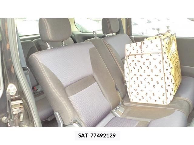 Nissan SERENA 2009-05 8781964-20