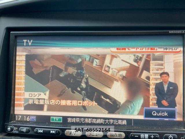Nissan SERENA 2009-07 8797422-23