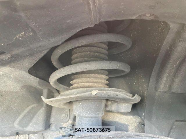 Nissan SERENA 2019-10 8797403-19