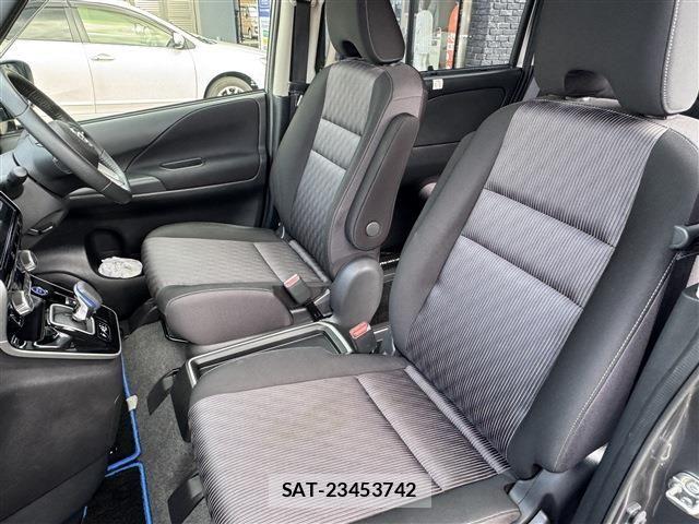 Nissan SERENA 2022-08 8797399-10