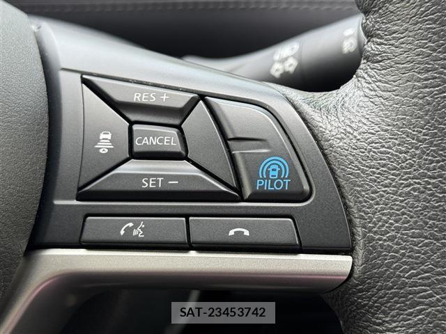 Nissan SERENA 2022-08 8797399-26