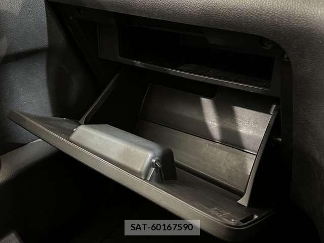 Nissan SERENA 2008-03 8797420-23
