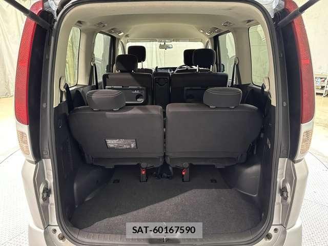 Nissan SERENA 2008-03 8797420-25