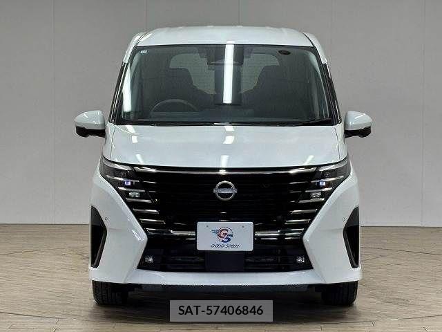 Nissan SERENA 2023-12 8797395-14