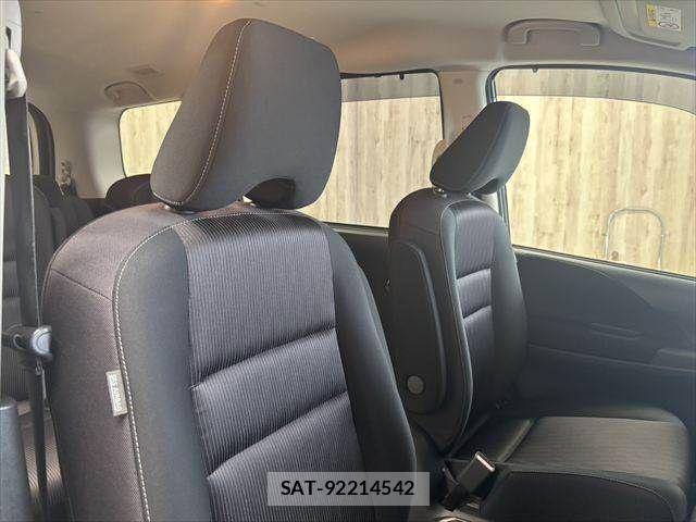 Nissan SERENA 2018-11 8797417-9