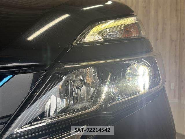 Nissan SERENA 2018-11 8797417-14