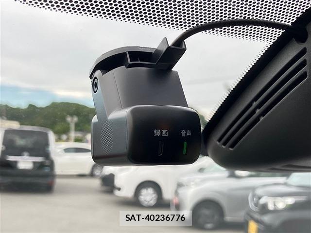 Nissan SERENA 2021-12 8797398-13