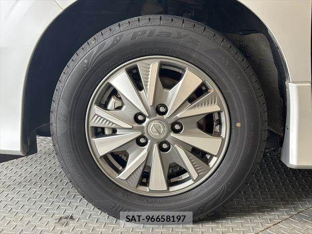 Nissan SERENA 2018-07 8797418-14