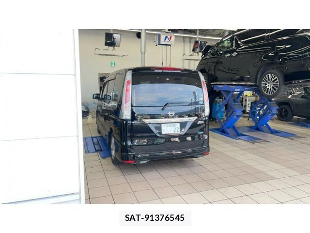 Nissan SERENA 2011-07 8797421-1