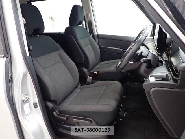 Nissan SERENA 2023-07 8797404-14