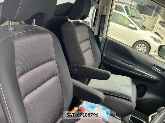Nissan SERENA 2019-01 8797412-12