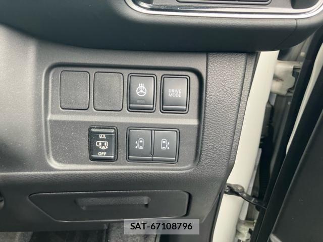 Nissan SERENA 2019-01 8797412-13
