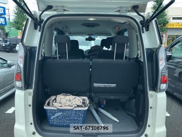 Nissan SERENA 2019-01 8797412-22