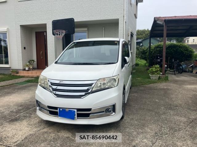 Nissan SERENA 2011-09 8831472-0