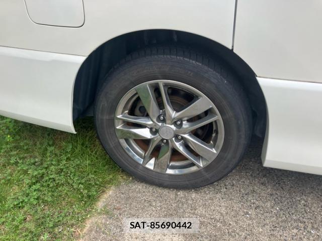 Nissan SERENA 2011-09 8831472-6