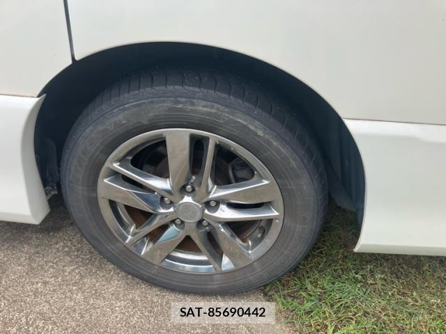 Nissan SERENA 2011-09 8831472-7