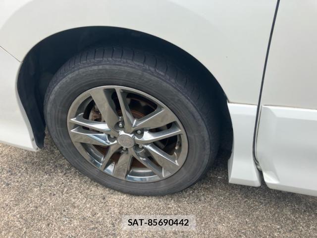 Nissan SERENA 2011-09 8831472-8
