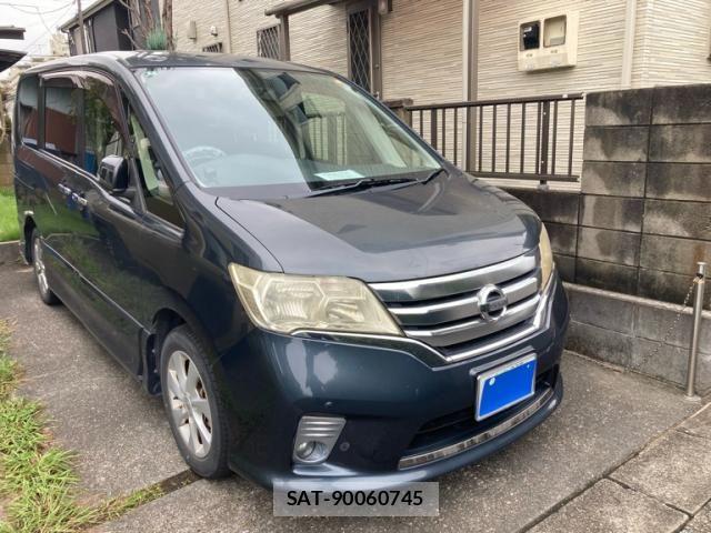 Nissan SERENA 2012-01 8831463-0